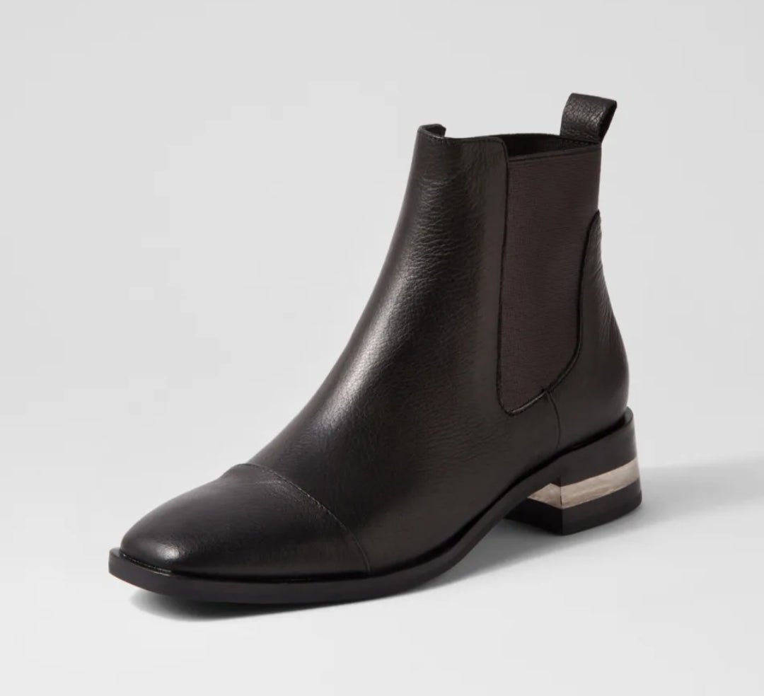 Django and Juliette Forda ankle boot