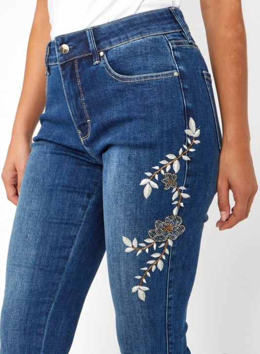 Frank Lyman applique jeans