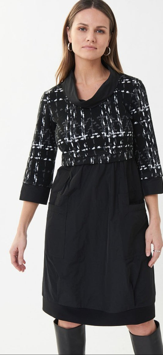 Joseph Ribkoff blk wht tunic