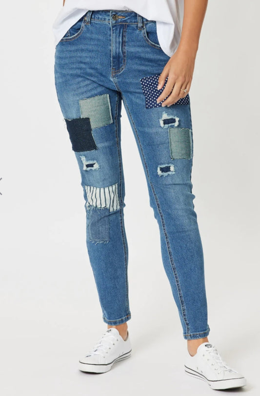 Threadz Sofia patch jean